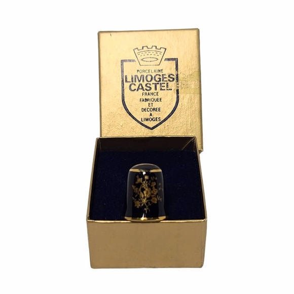 Vintage Limoges Castel & Royal Doulton Thimbles - Picture 2 of 11